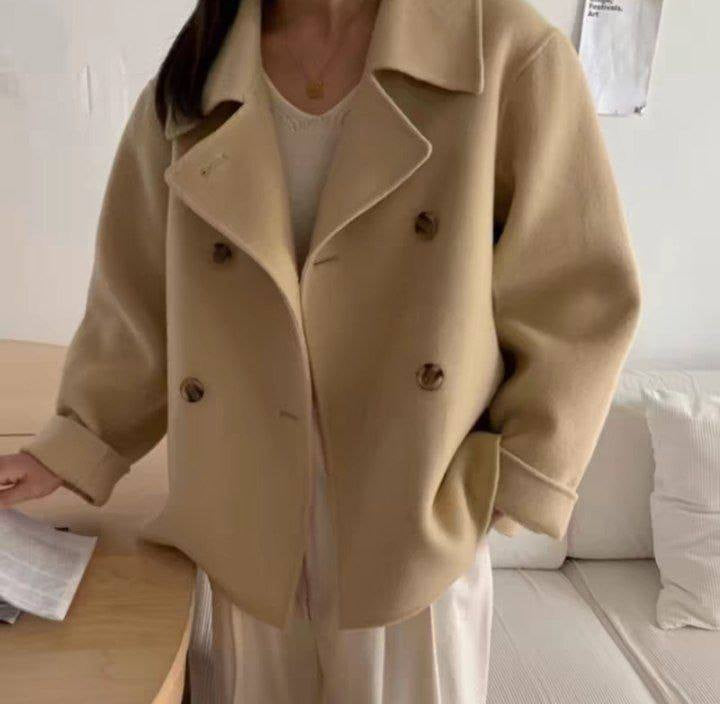 MAITE - JACKE MIT KNÖPFEN IM KLASSISCHEN STIL