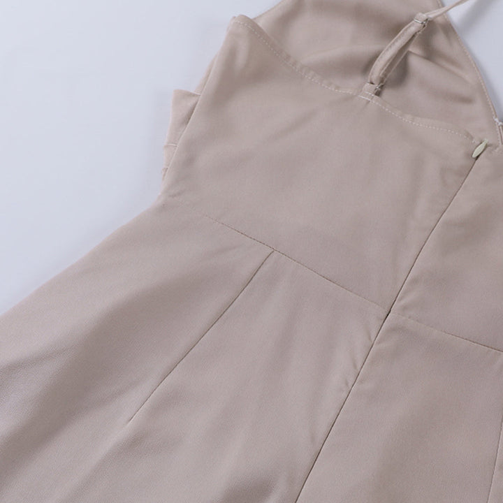 KLAUDIA - SATINIERTES KLEID MIT SCHLITZ