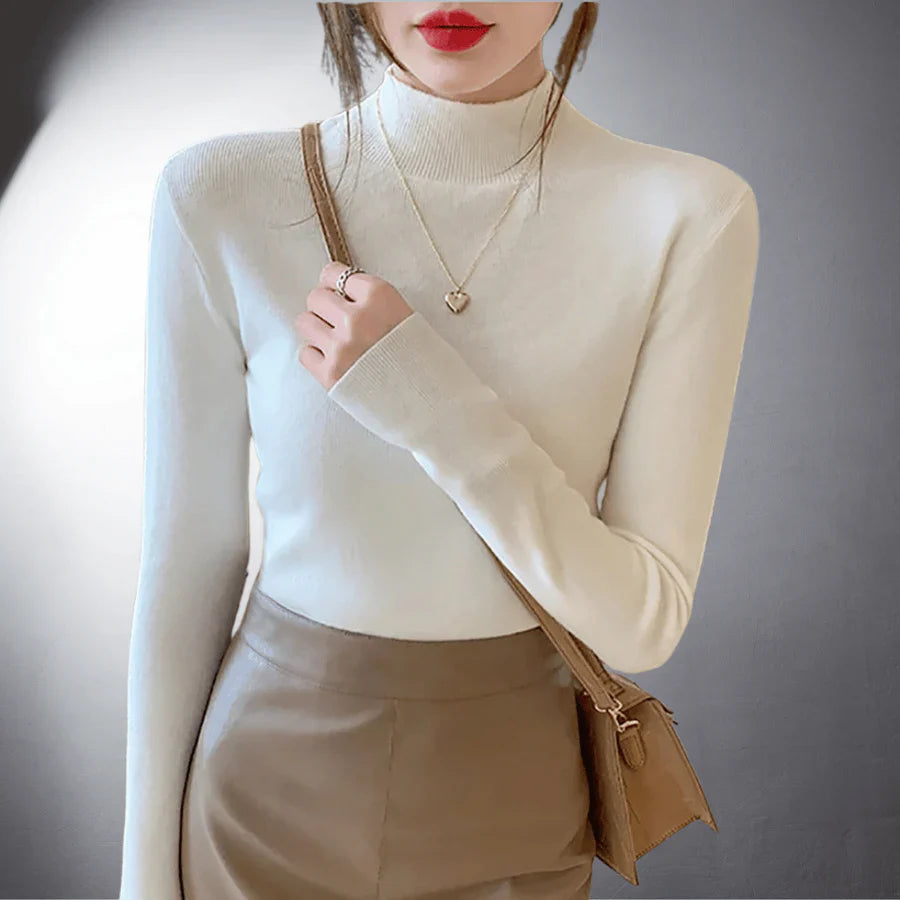 REGINA - ENG ANLIEGENDER FEINSTRICKPULLOVER