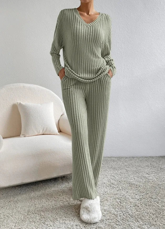 Loose Fit V-Hals Set